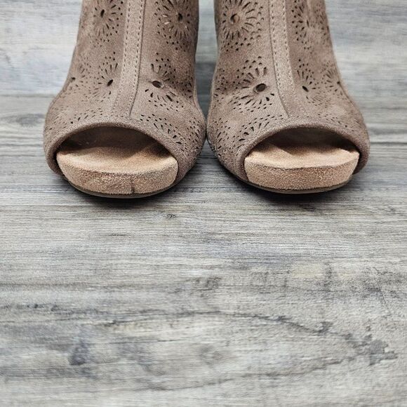 Life Stride Hinx Wedge Floral Suede Boho Sandal - Picture 6 of 11